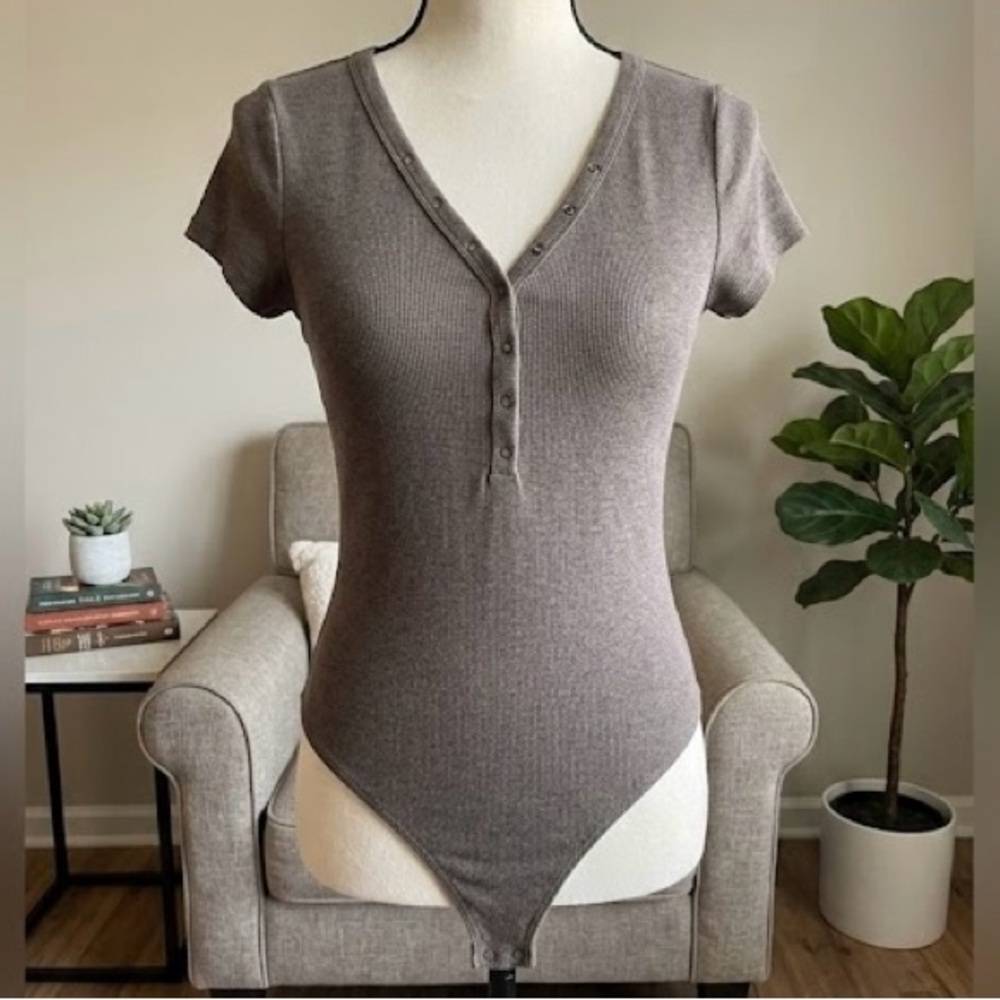 American Eagle body suit